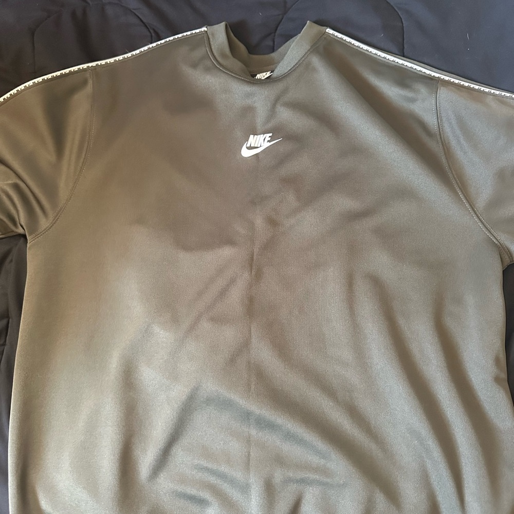 Nike crewneck